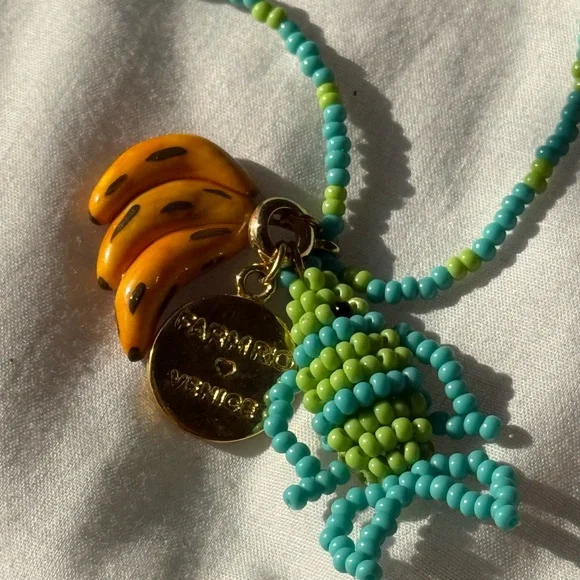 🍌 Farm Rio Beaded Banana Necklace 🐊 - Picture 3 of 4